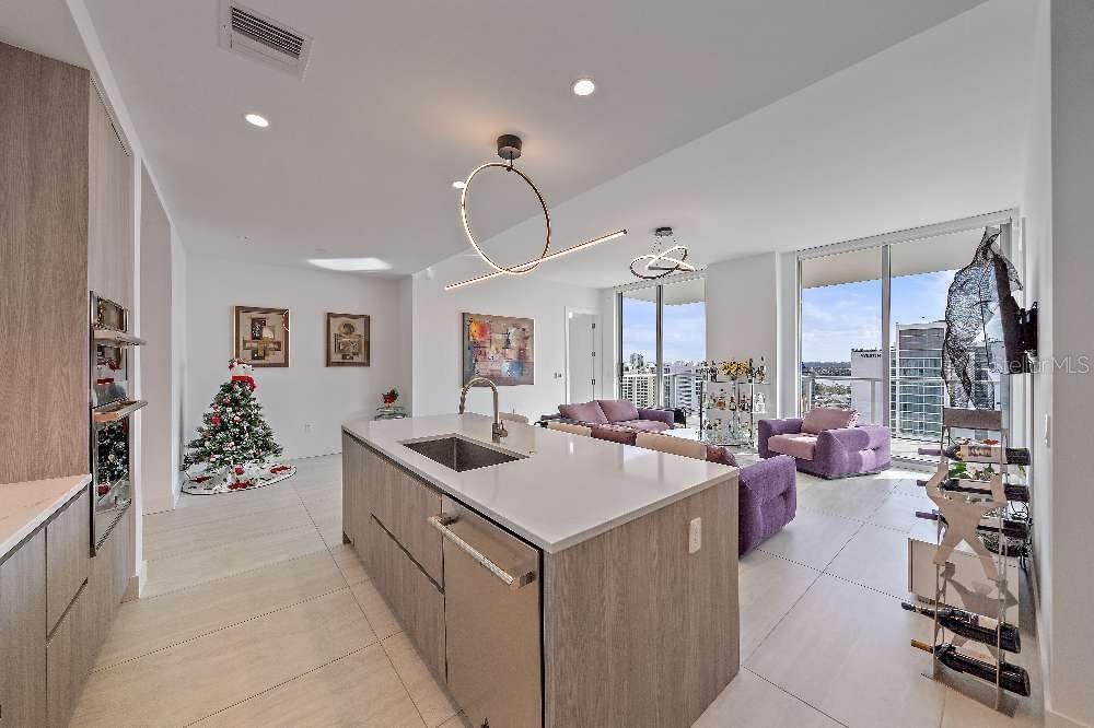 BAYSO SARASOTA CONDOMINIUM - Residential