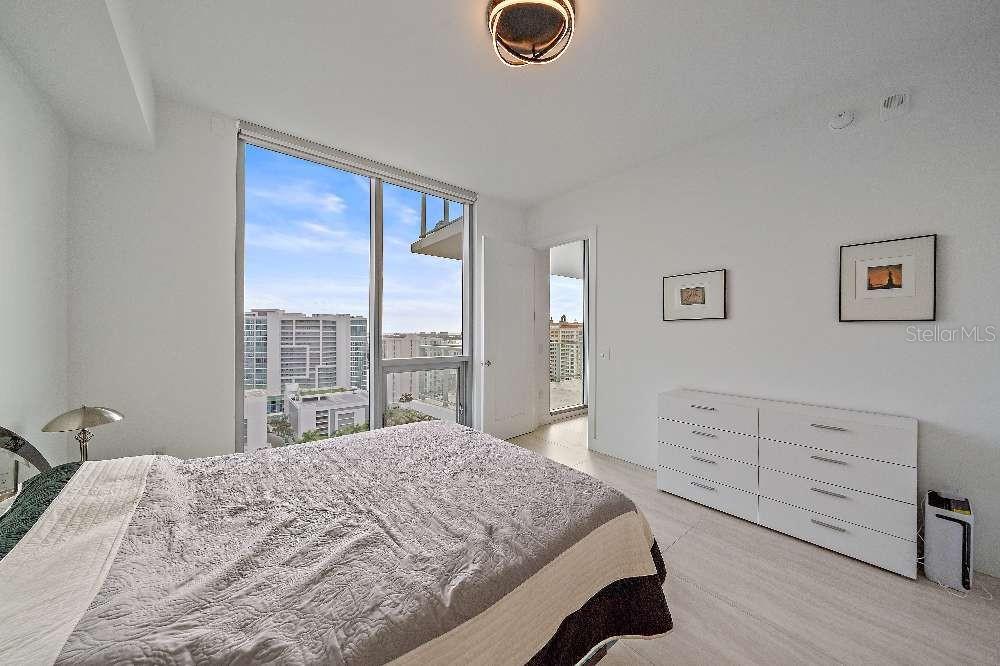 BAYSO SARASOTA CONDOMINIUM - Residential