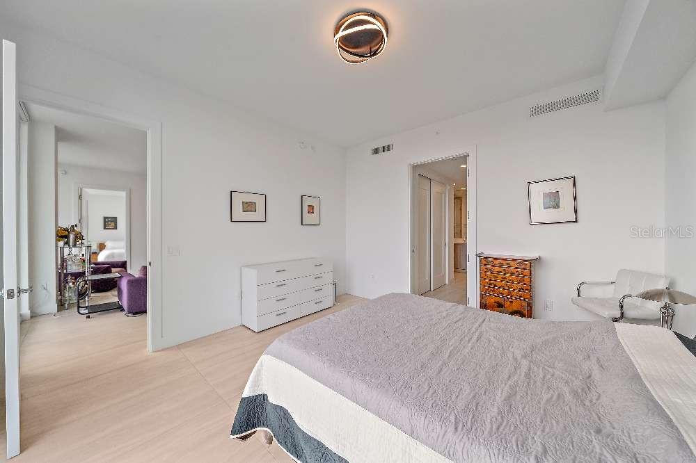 BAYSO SARASOTA CONDOMINIUM - Residential