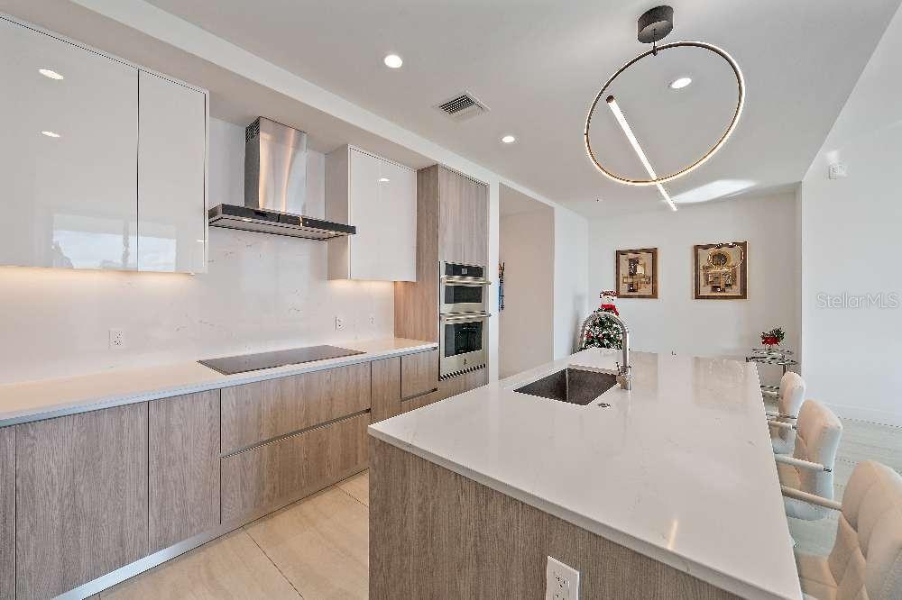 BAYSO SARASOTA CONDOMINIUM - Residential