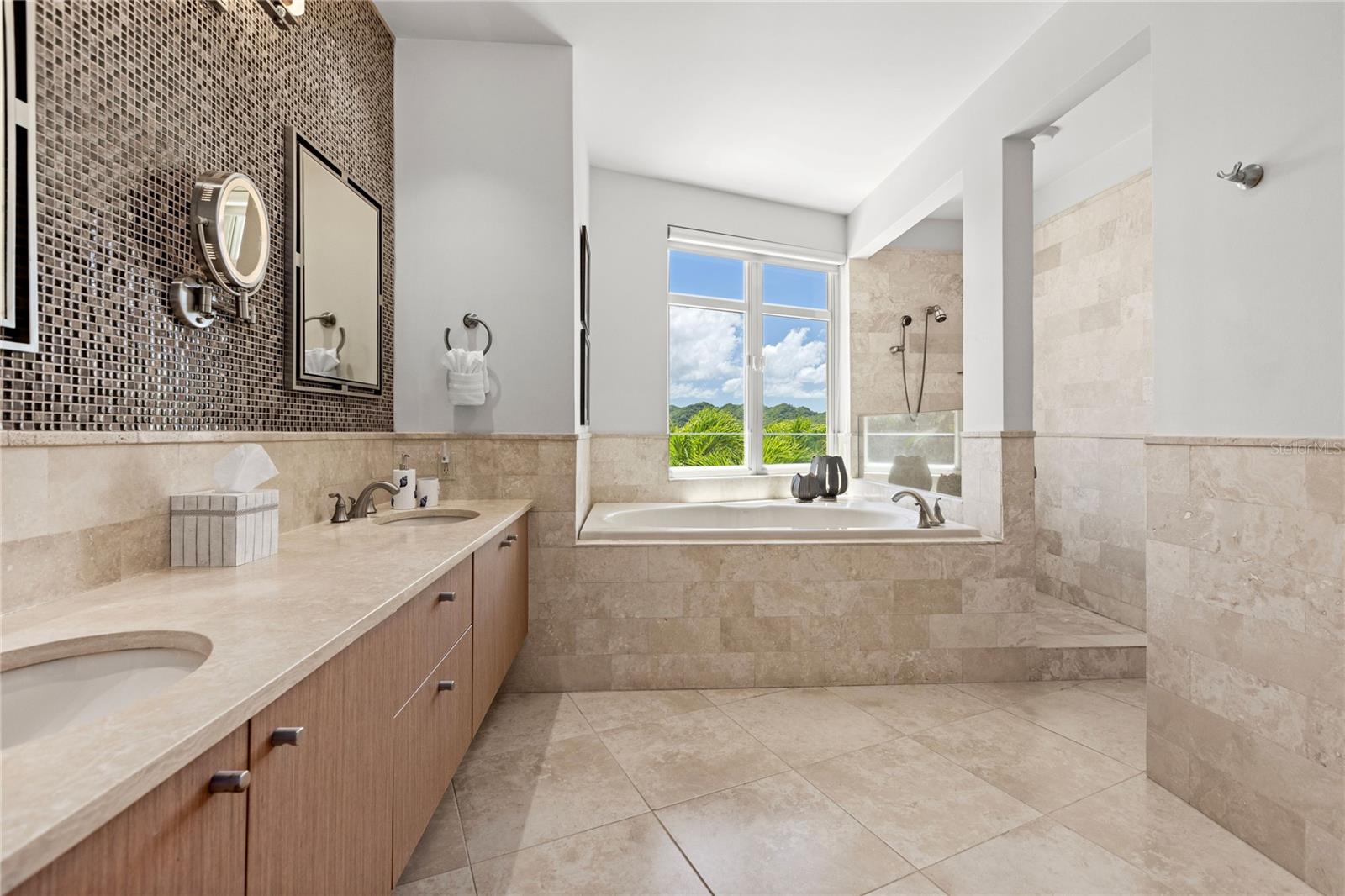 PLANTATION VILLAGE III - Residential Lease