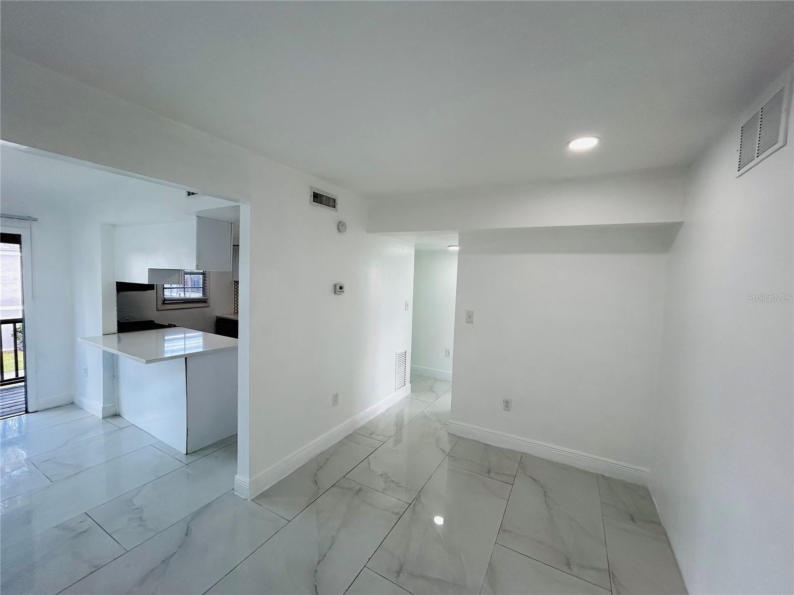 CATALINA ISLES CONDO - Residential Lease