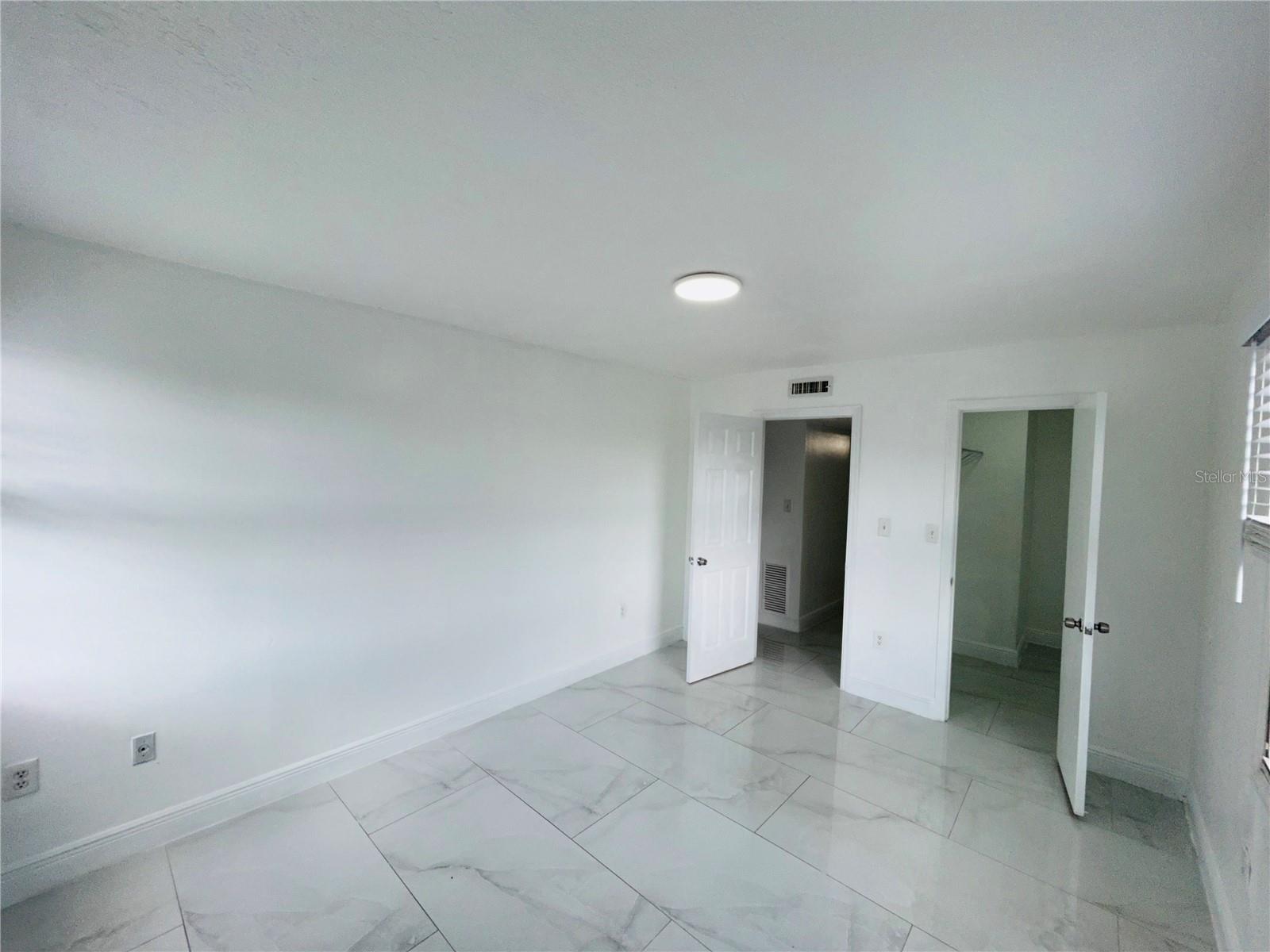 CATALINA ISLES CONDO - Residential Lease