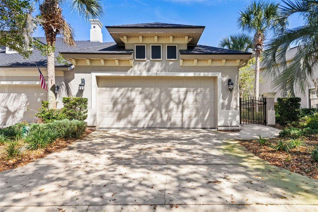 Photo of 10 River Point Drive, Palm Coast, FL 32137 (MLS # FC316912)