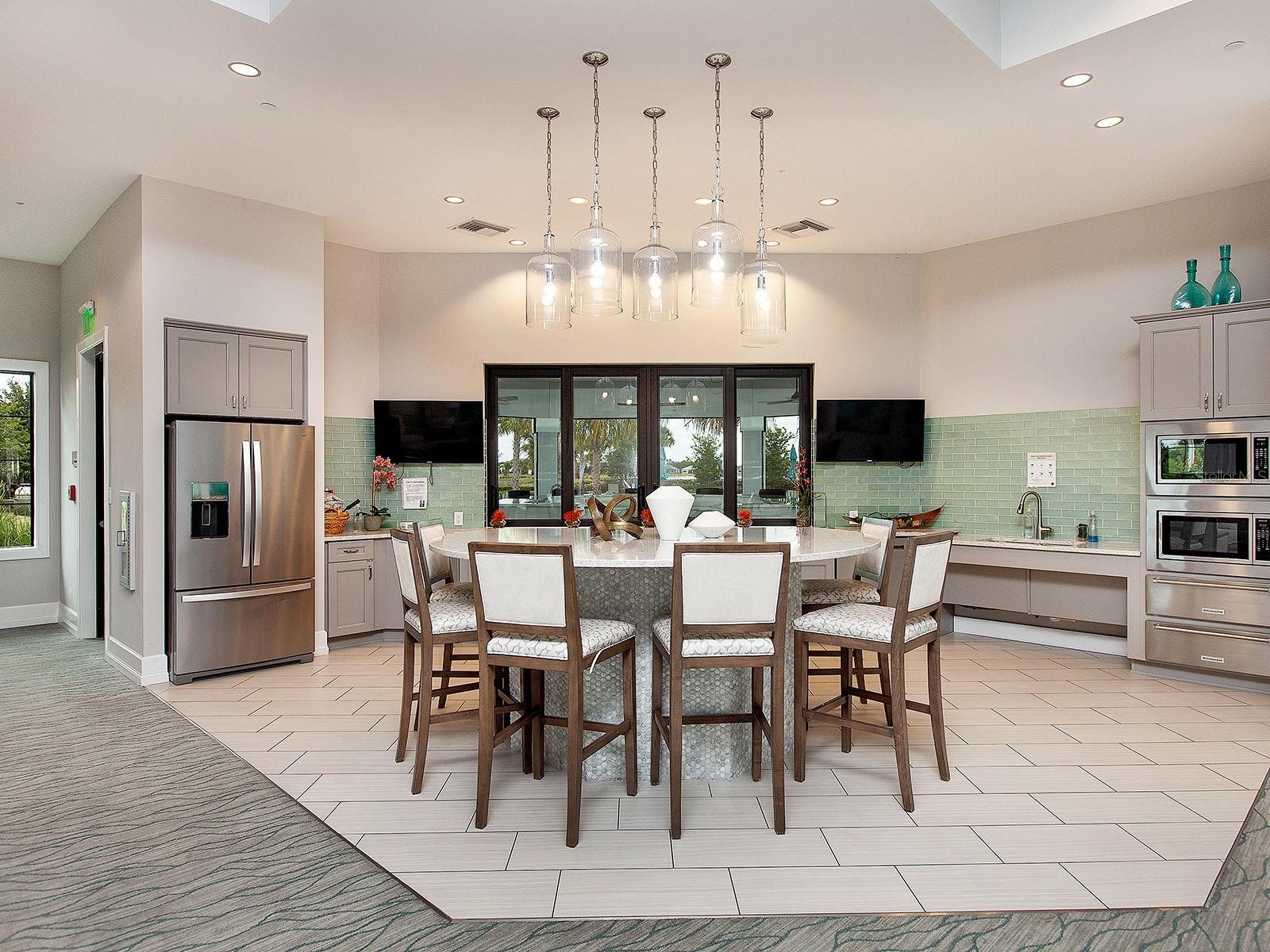 SHOREVIEW AT LAKEWOOD RANCH WATERSIDE - Residential