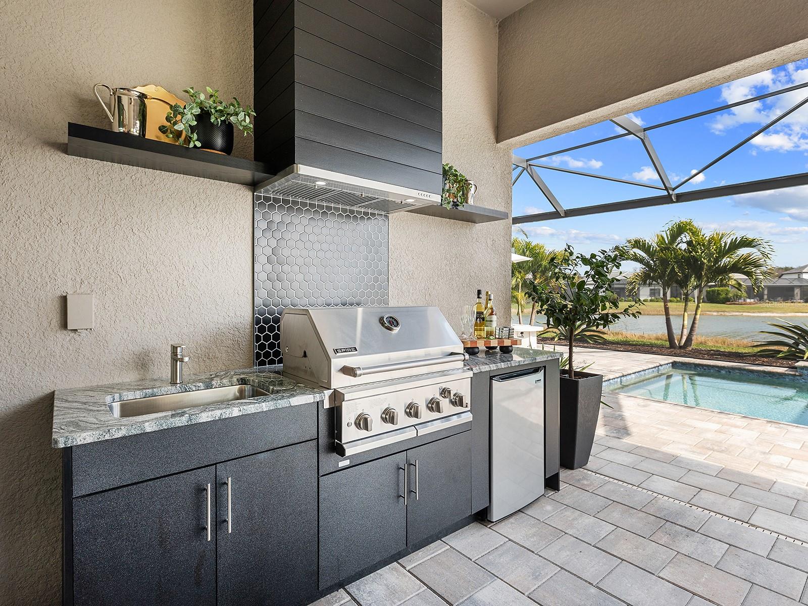 SHOREVIEW AT LAKEWOOD RANCH WATERSIDE - Residential