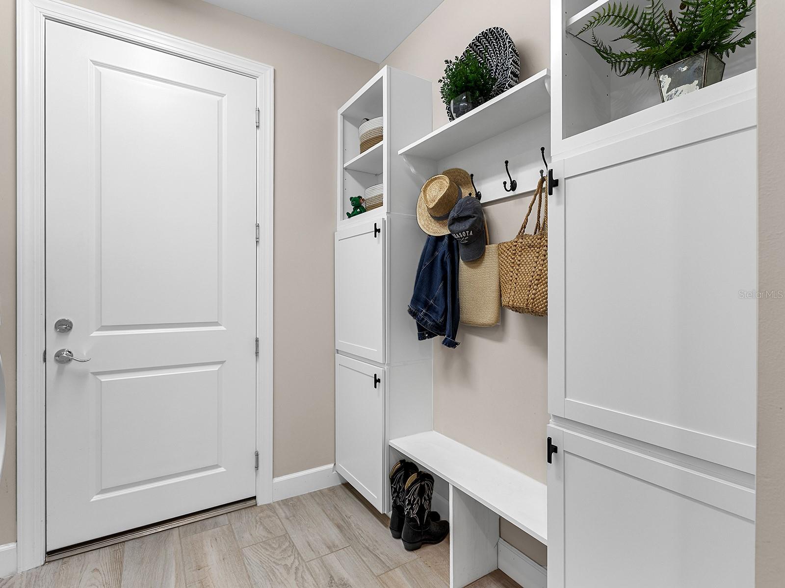 SHOREVIEW AT LAKEWOOD RANCH WATERSIDE - Residential