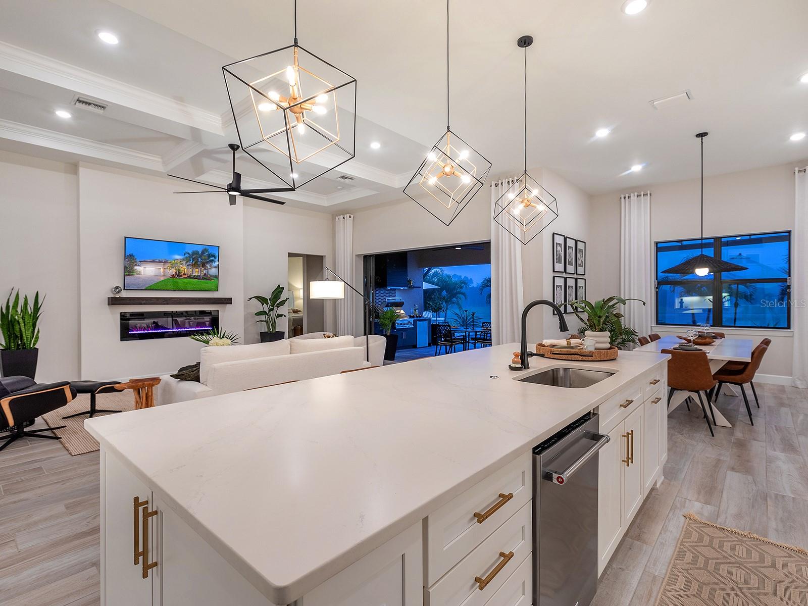 SHOREVIEW AT LAKEWOOD RANCH WATERSIDE - Residential