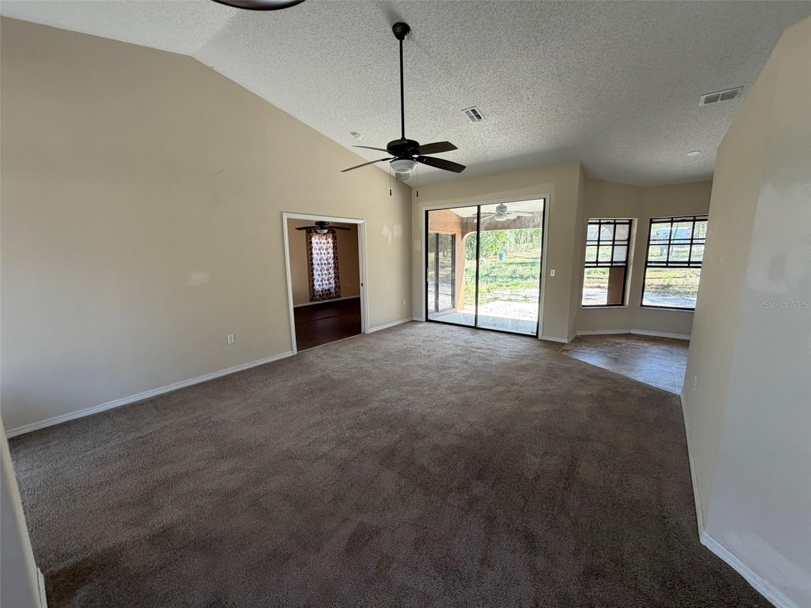 HIGHLANDS - Residential