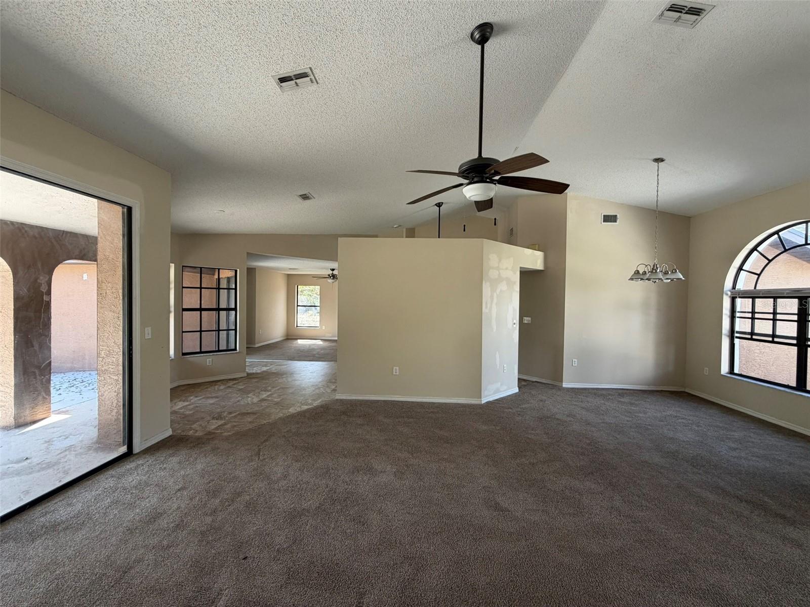 HIGHLANDS - Residential