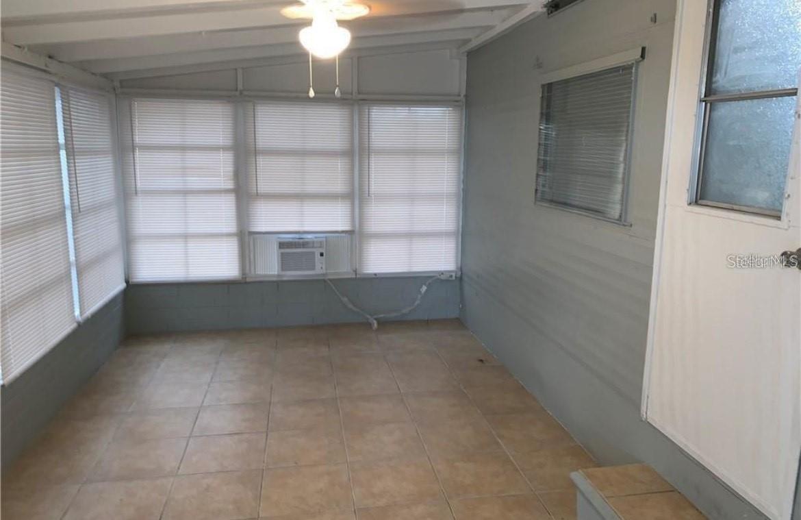 SOUTH GATE MOBILE HOME PARK UNREC - Residential Lease