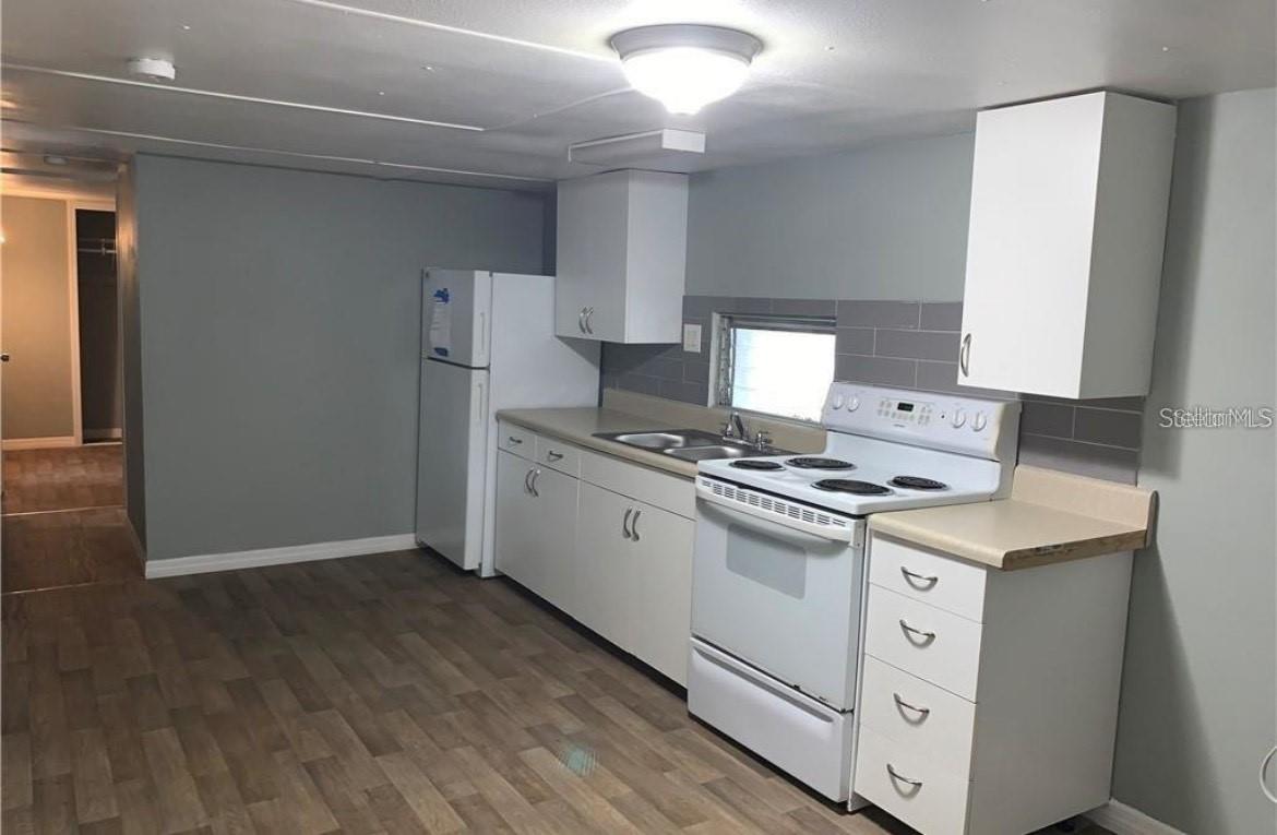 SOUTH GATE MOBILE HOME PARK UNREC - Residential Lease