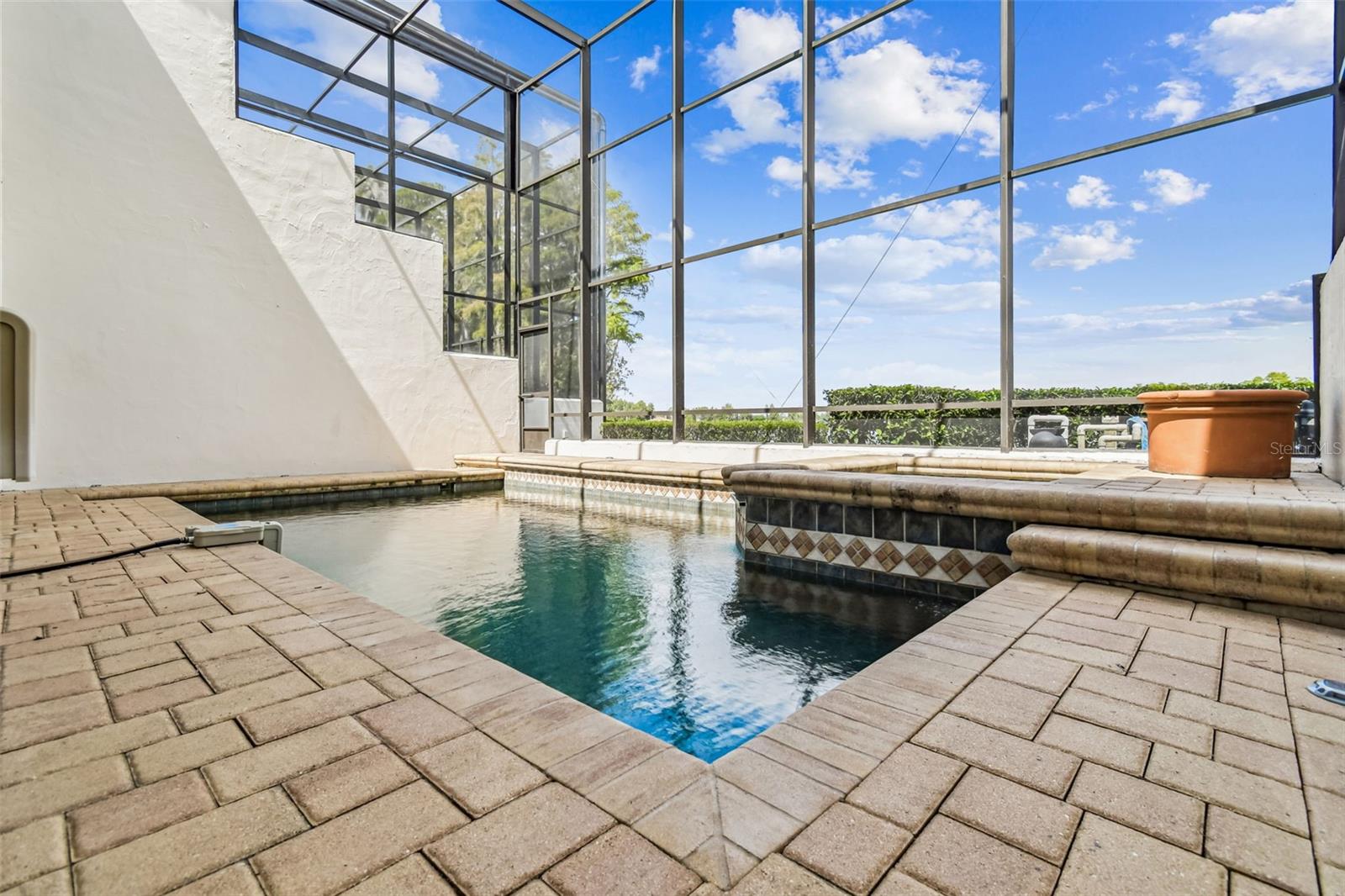 LAKE ELLEN LANDINGS III A CONDO - Residential Lease