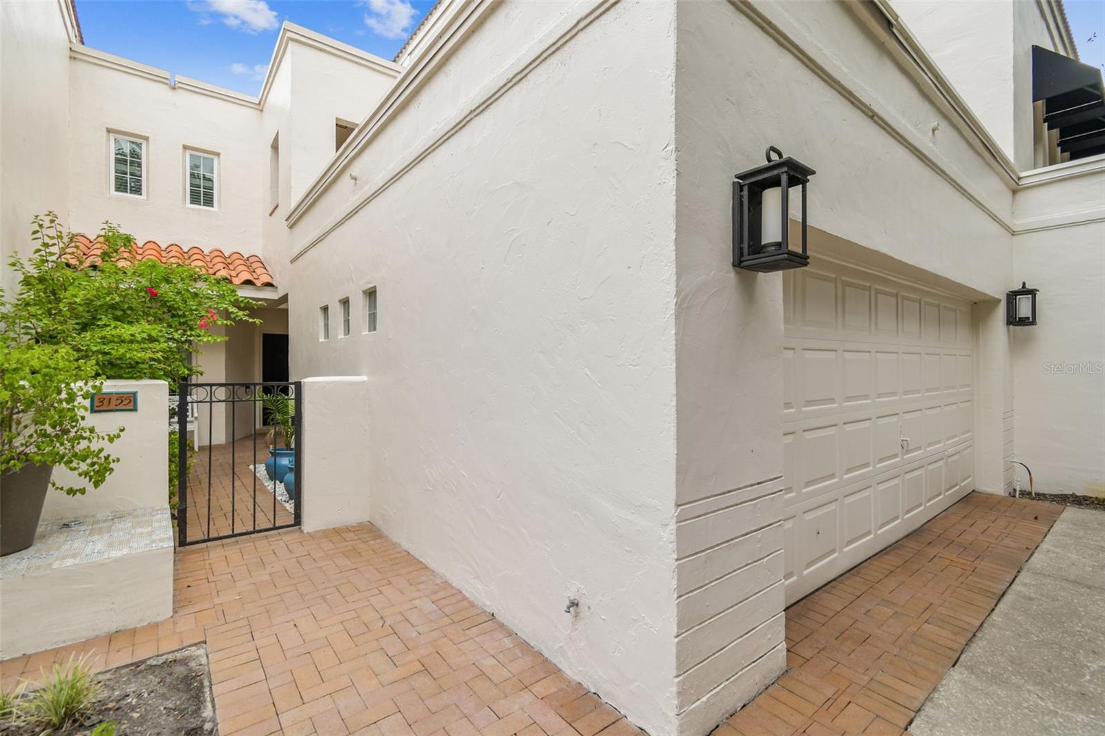 LAKE ELLEN LANDINGS III A CONDO - Residential Lease