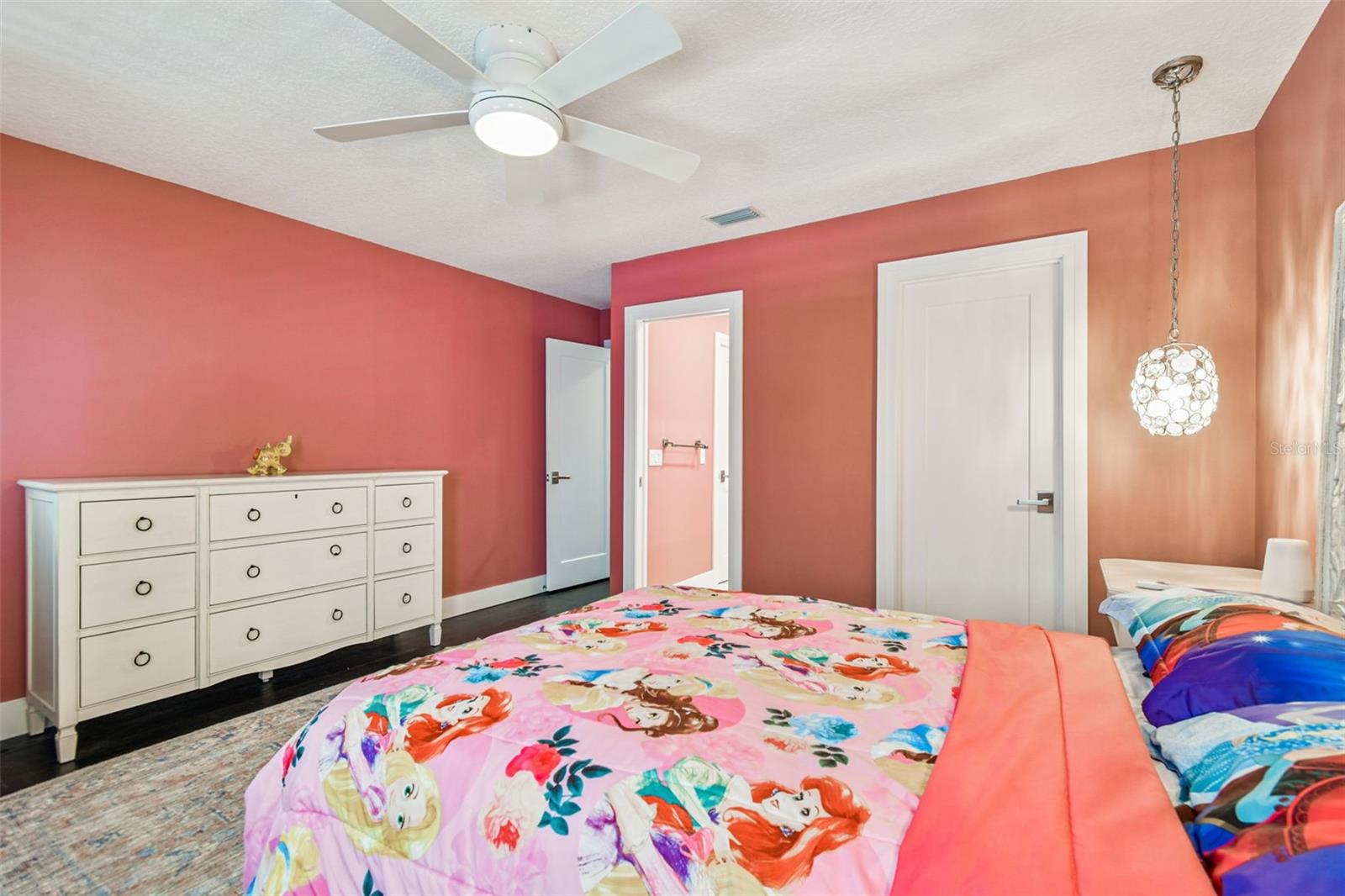 LAKE ELLEN LANDINGS III A CONDO - Residential Lease