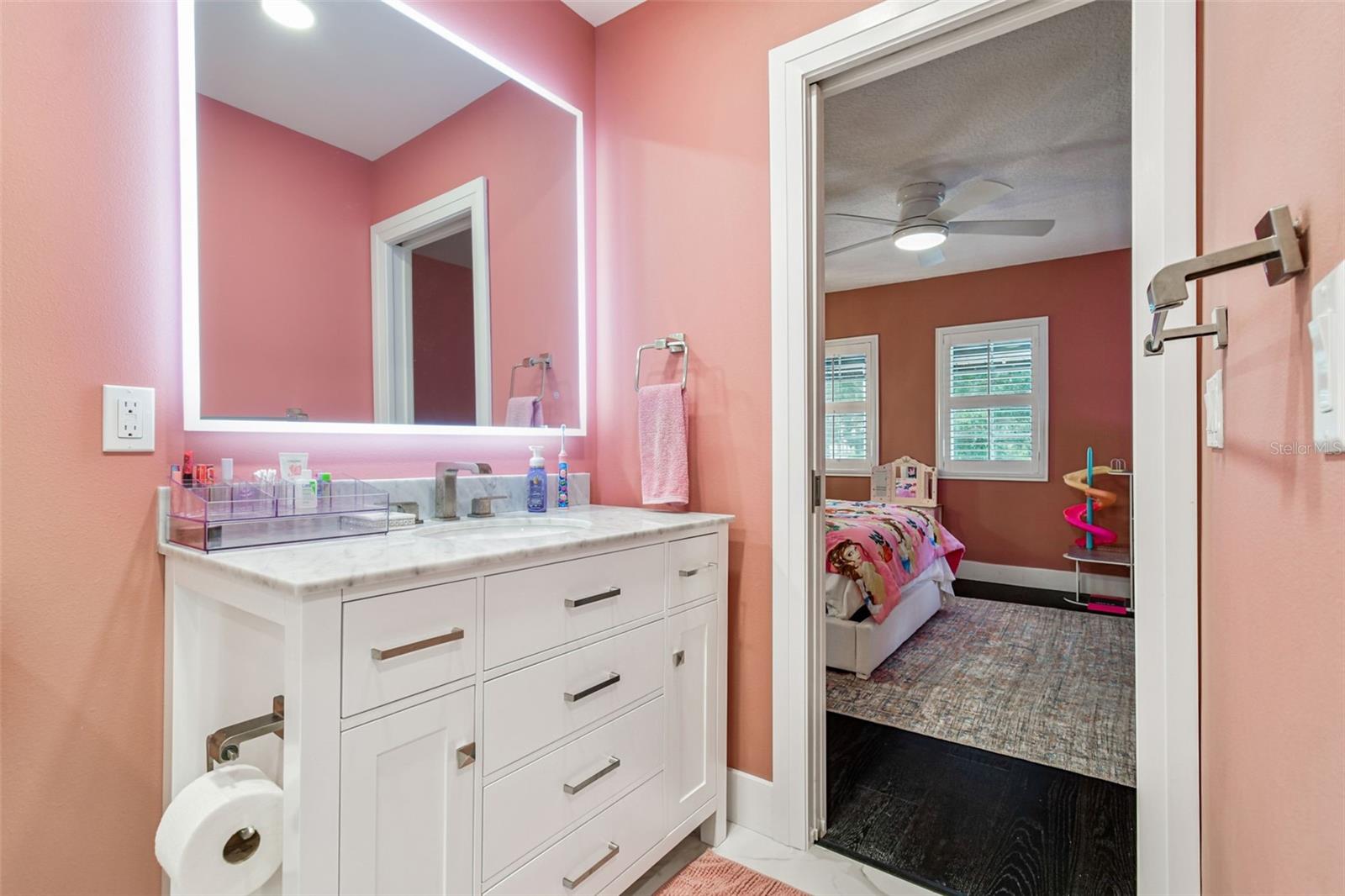 LAKE ELLEN LANDINGS III A CONDO - Residential Lease