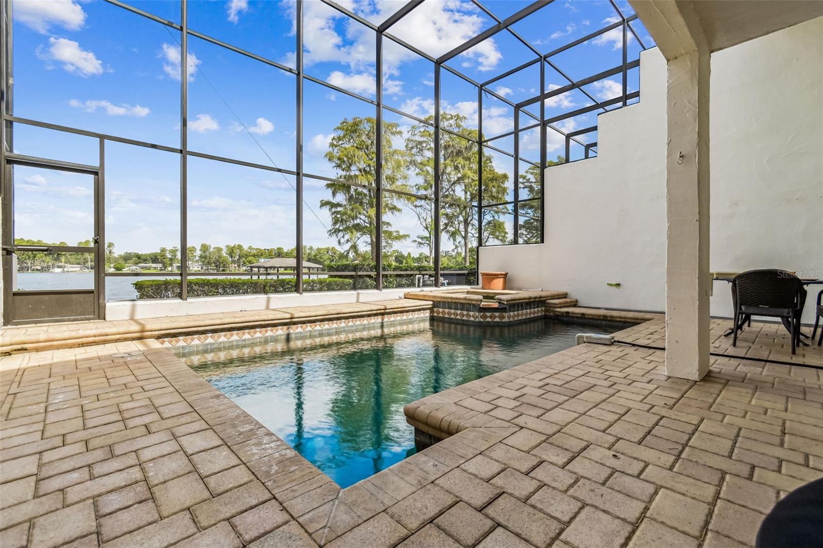 LAKE ELLEN LANDINGS III A CONDO - Residential Lease