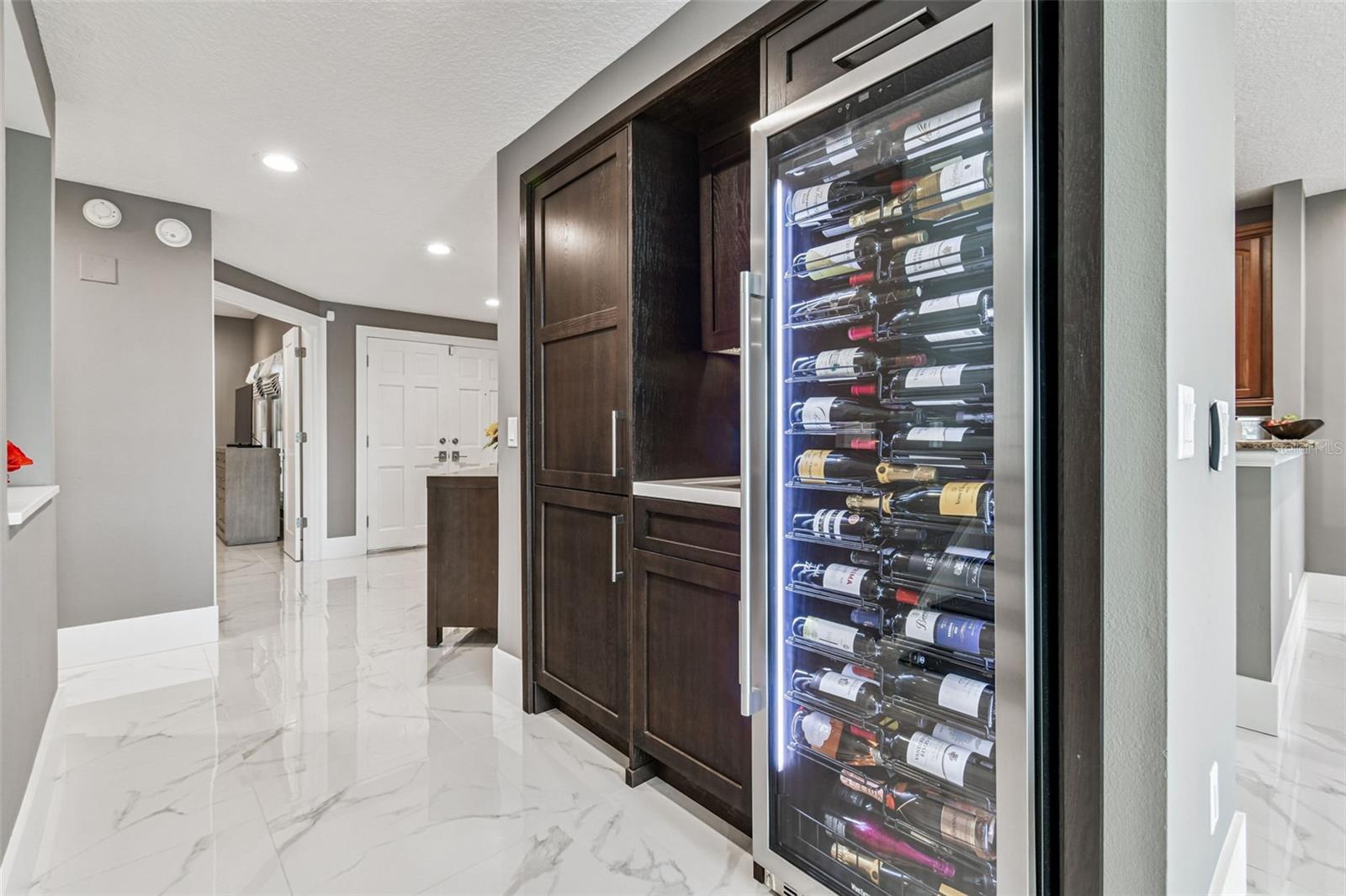 LAKE ELLEN LANDINGS III A CONDO - Residential Lease