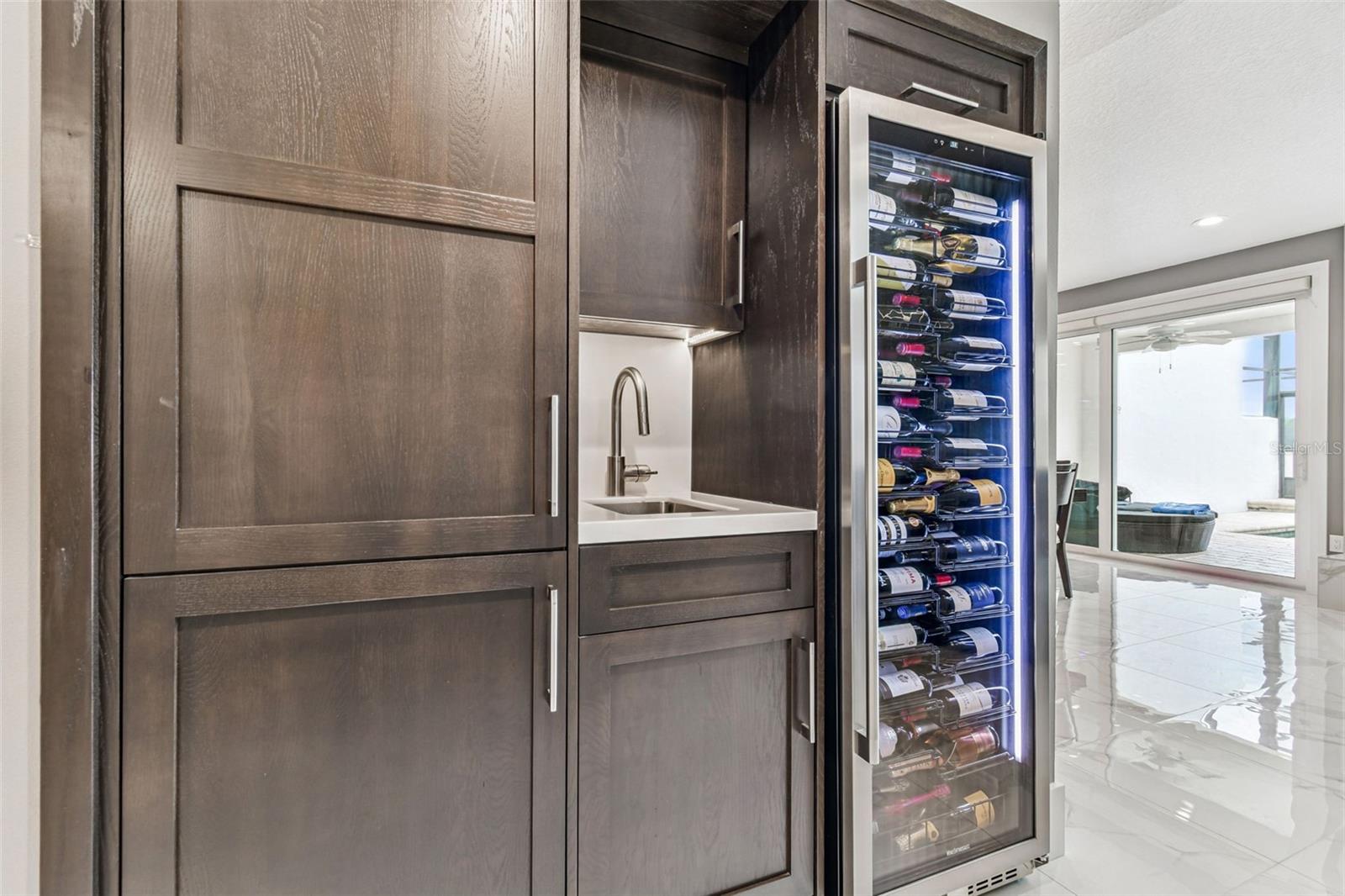 LAKE ELLEN LANDINGS III A CONDO - Residential Lease