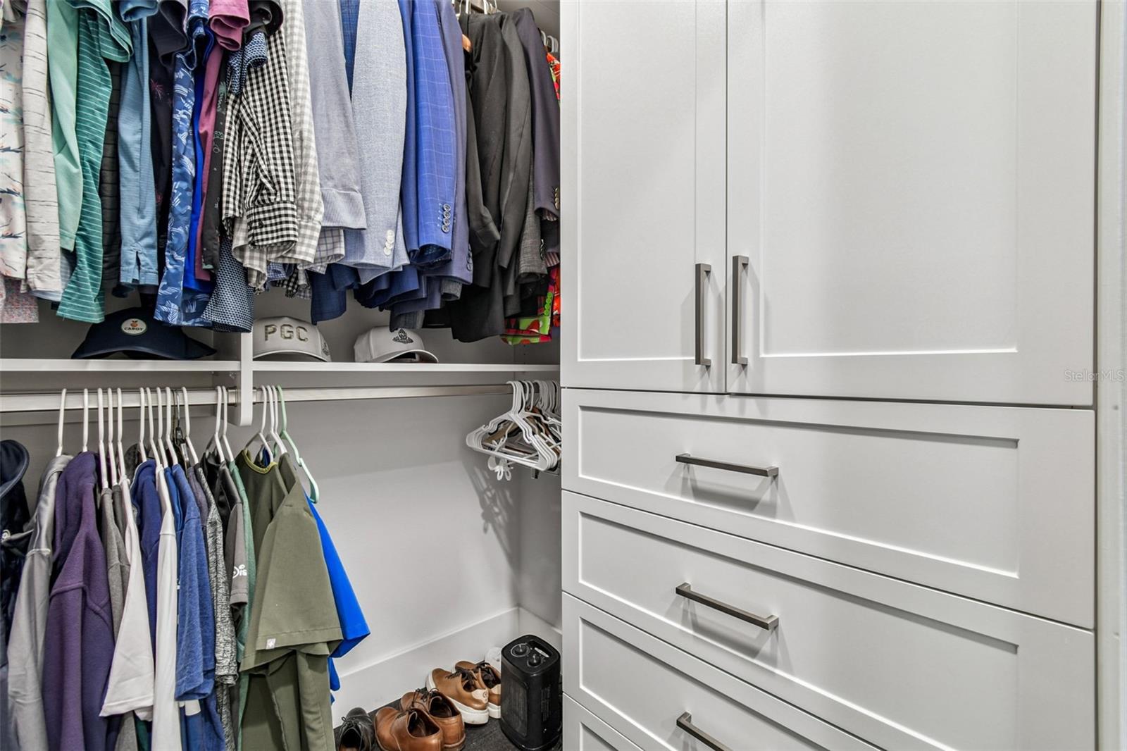 LAKE ELLEN LANDINGS III A CONDO - Residential Lease