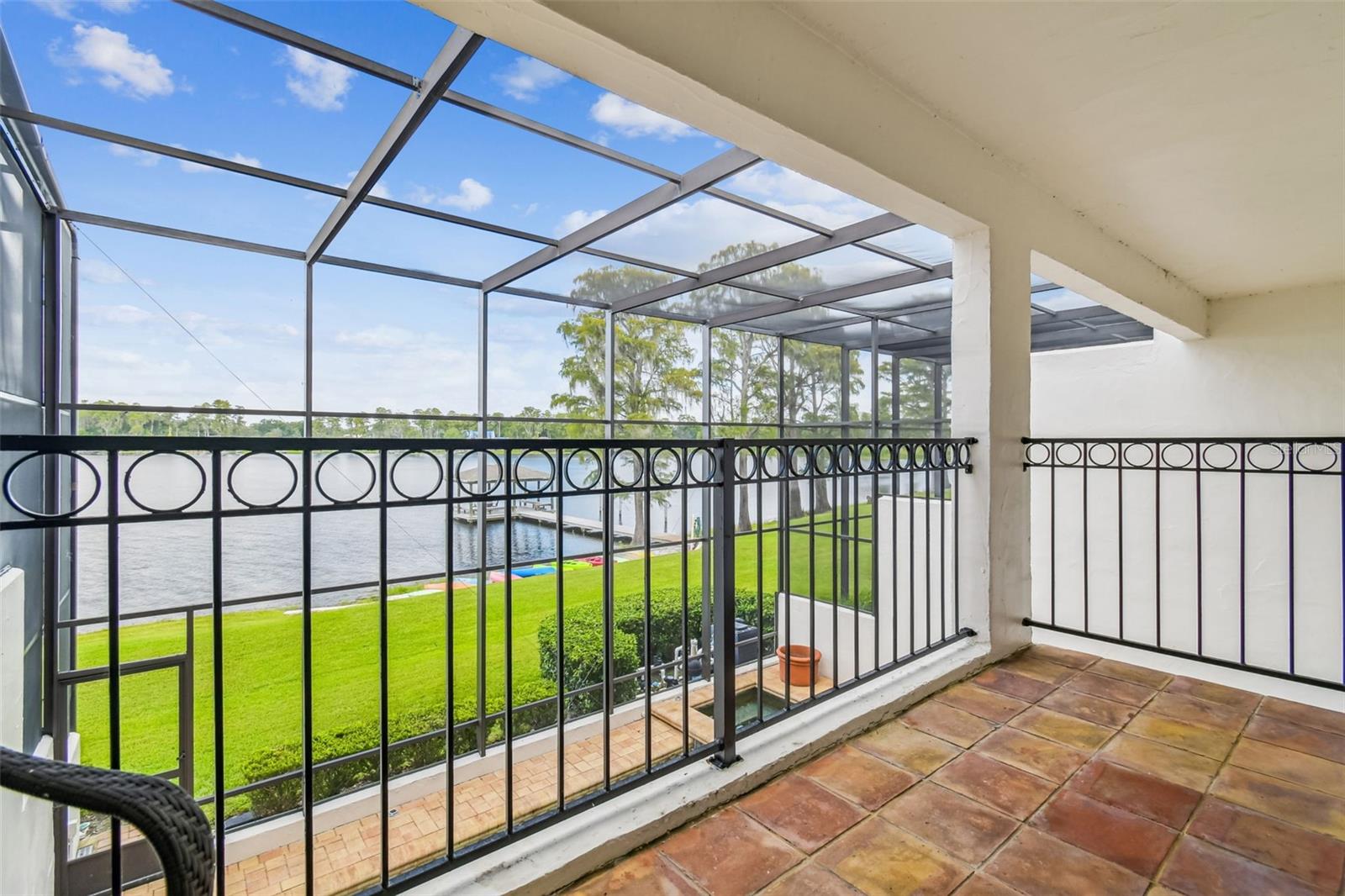 LAKE ELLEN LANDINGS III A CONDO - Residential Lease