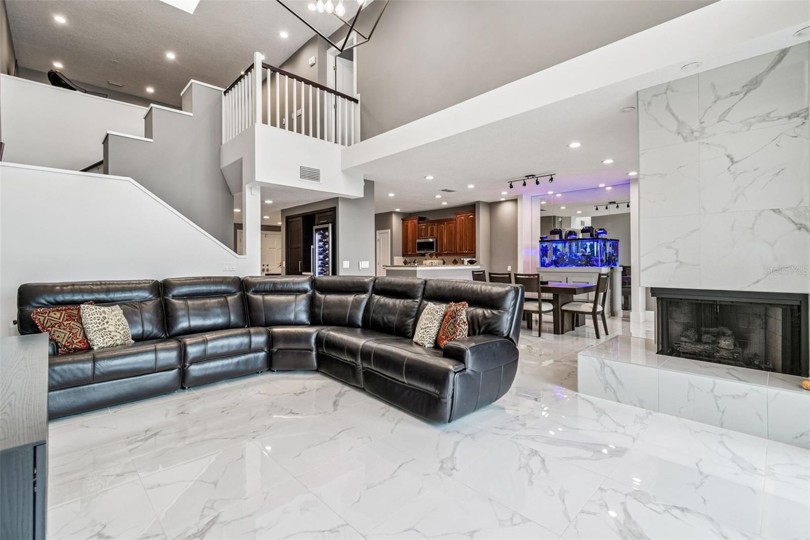 LAKE ELLEN LANDINGS III A CONDO - Residential Lease