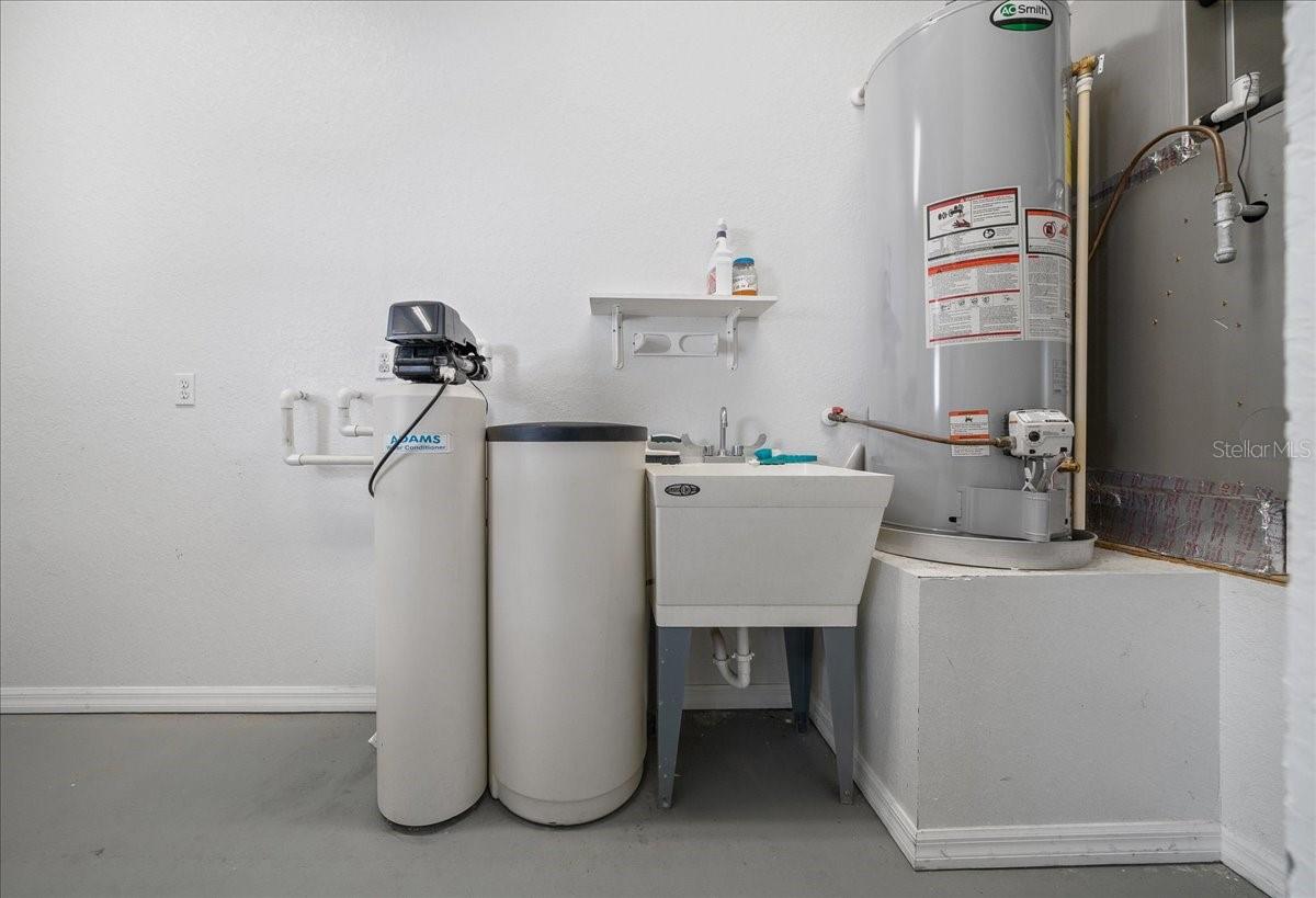 VICTORIA STATION - Residential