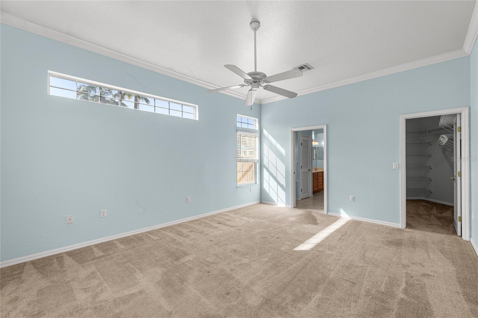 VICTORIA STATION - Residential