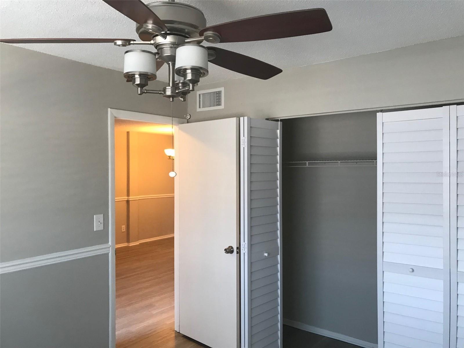 RIVERSIDE CONDO DEBARY - Residential Lease