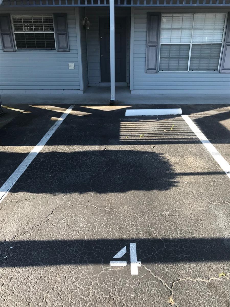 RIVERSIDE CONDO DEBARY - Residential Lease