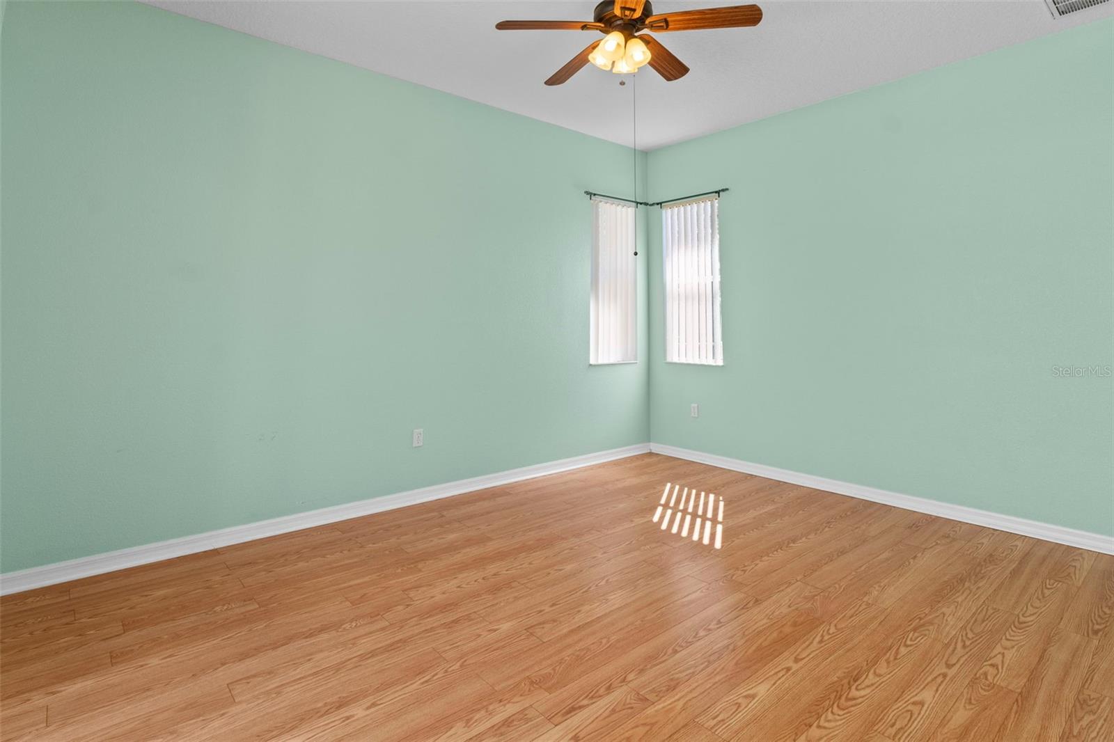 WOODLAND WATERS PH 5 - Residential