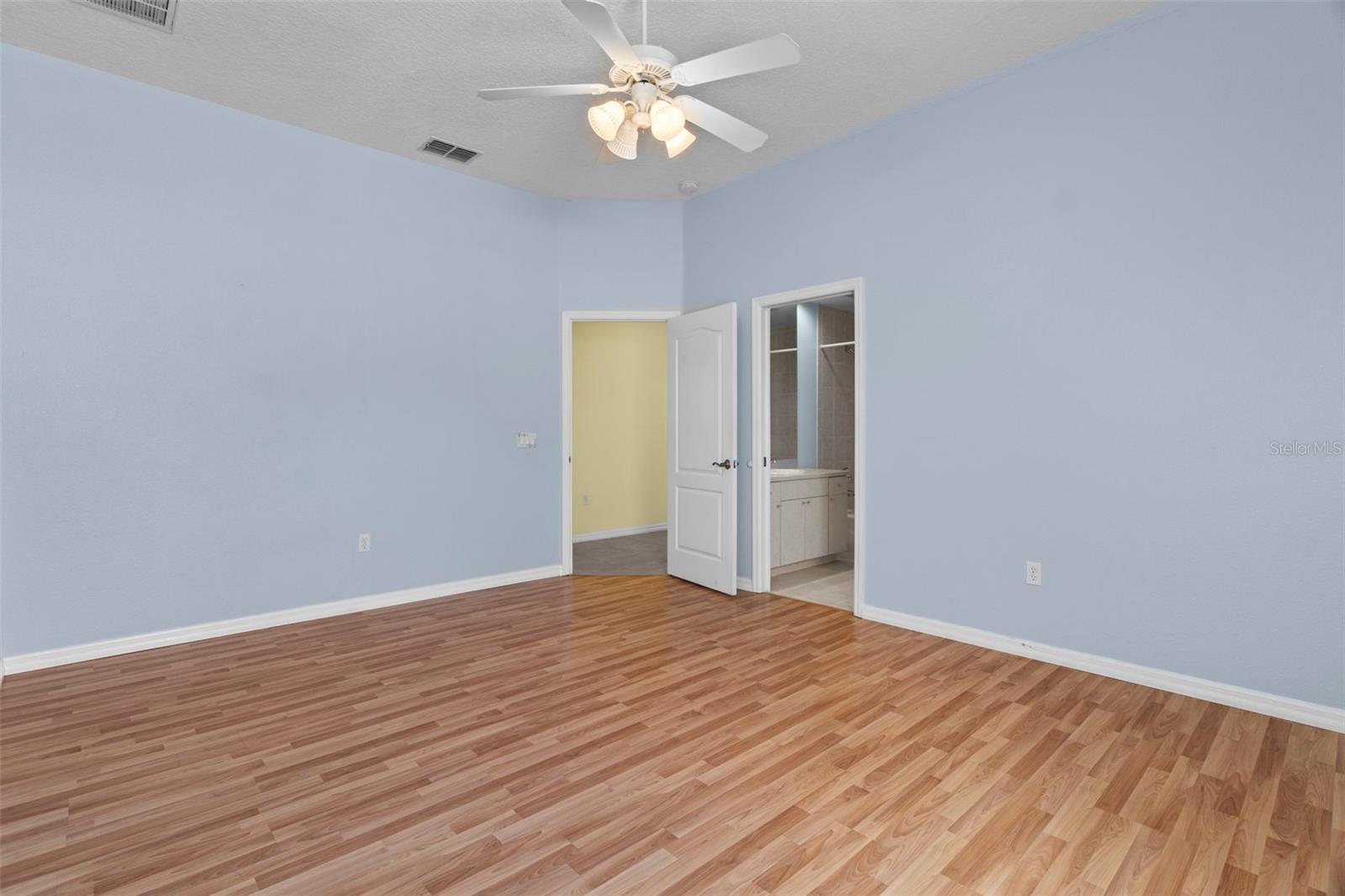 WOODLAND WATERS PH 5 - Residential