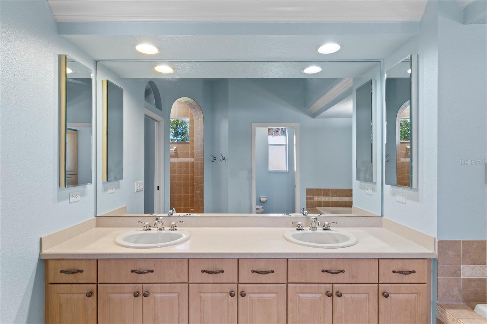 WOODLAND WATERS PH 5 - Residential