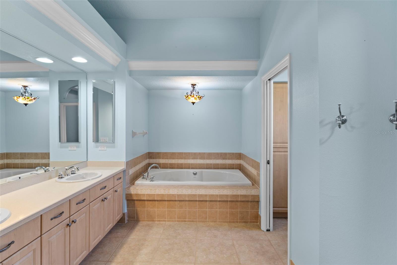 WOODLAND WATERS PH 5 - Residential