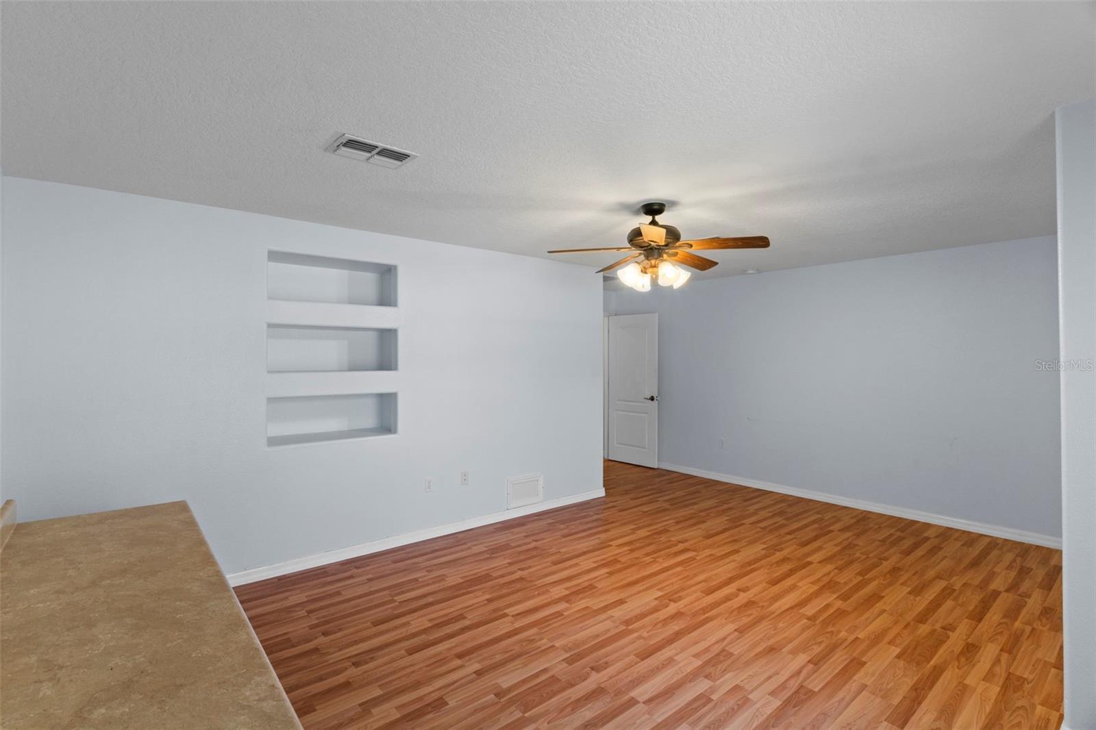 WOODLAND WATERS PH 5 - Residential