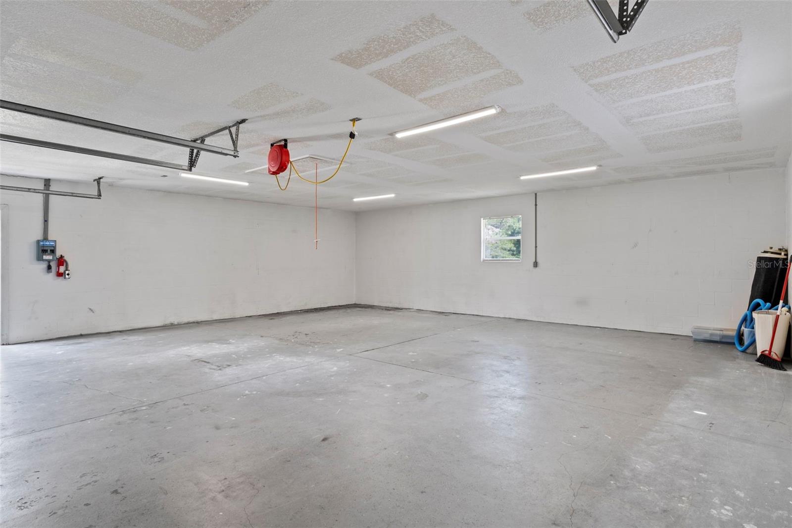 WOODLAND WATERS PH 5 - Residential