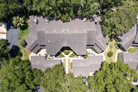 A home in LONGWOOD