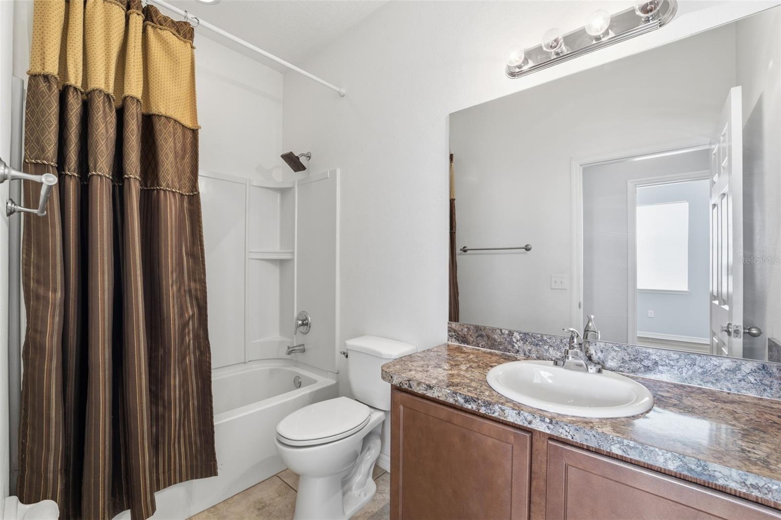 SHERMAN HILLS SEC 3 - Residential