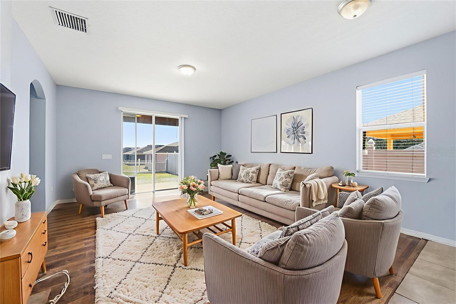 SHERMAN HILLS SEC 3 - Residential