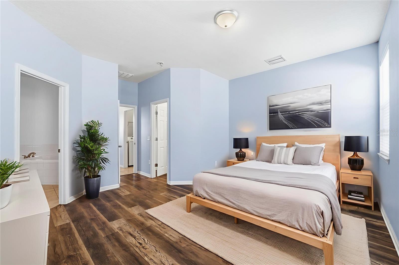 SHERMAN HILLS SEC 3 - Residential