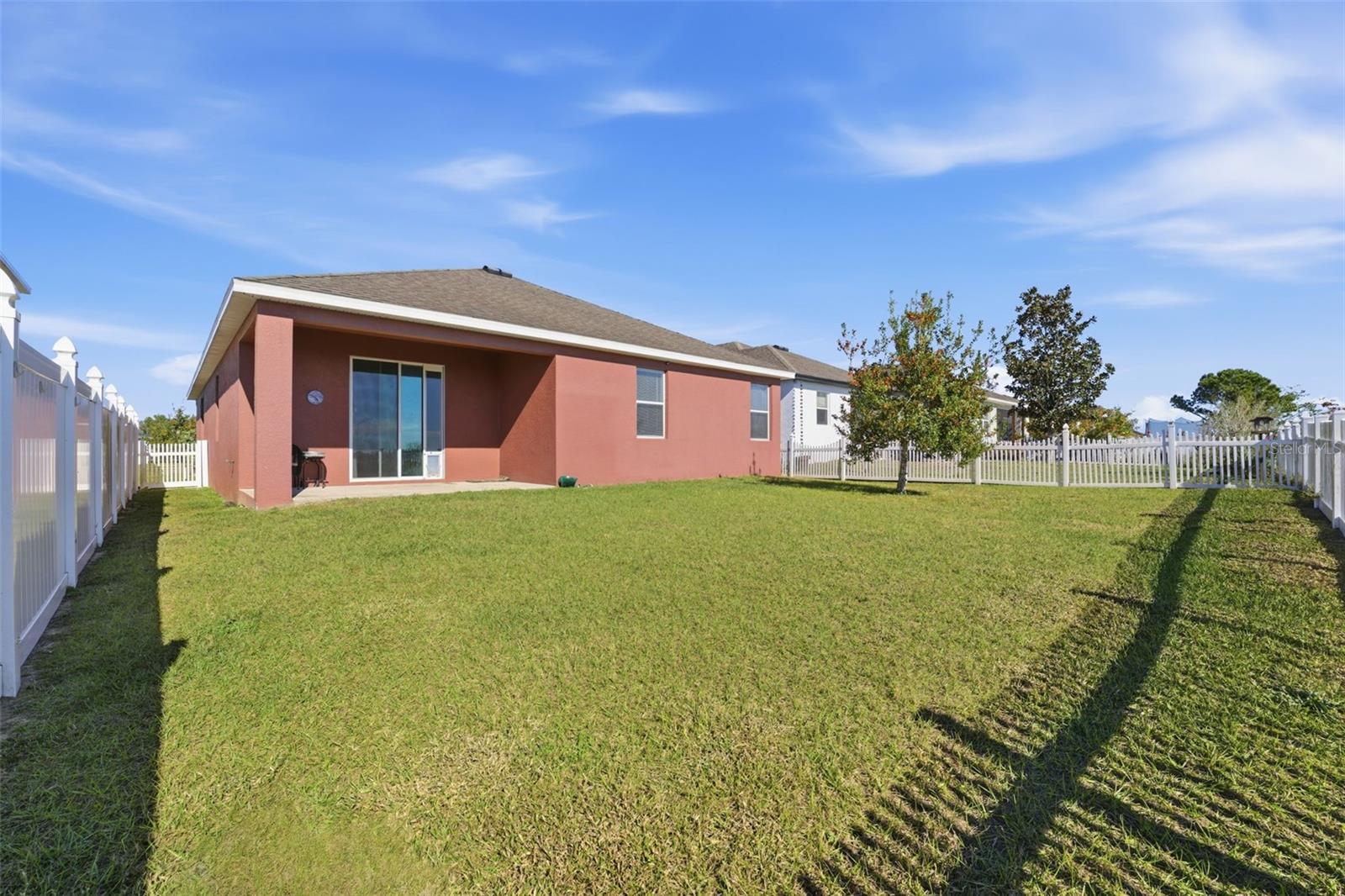 SHERMAN HILLS SEC 3 - Residential