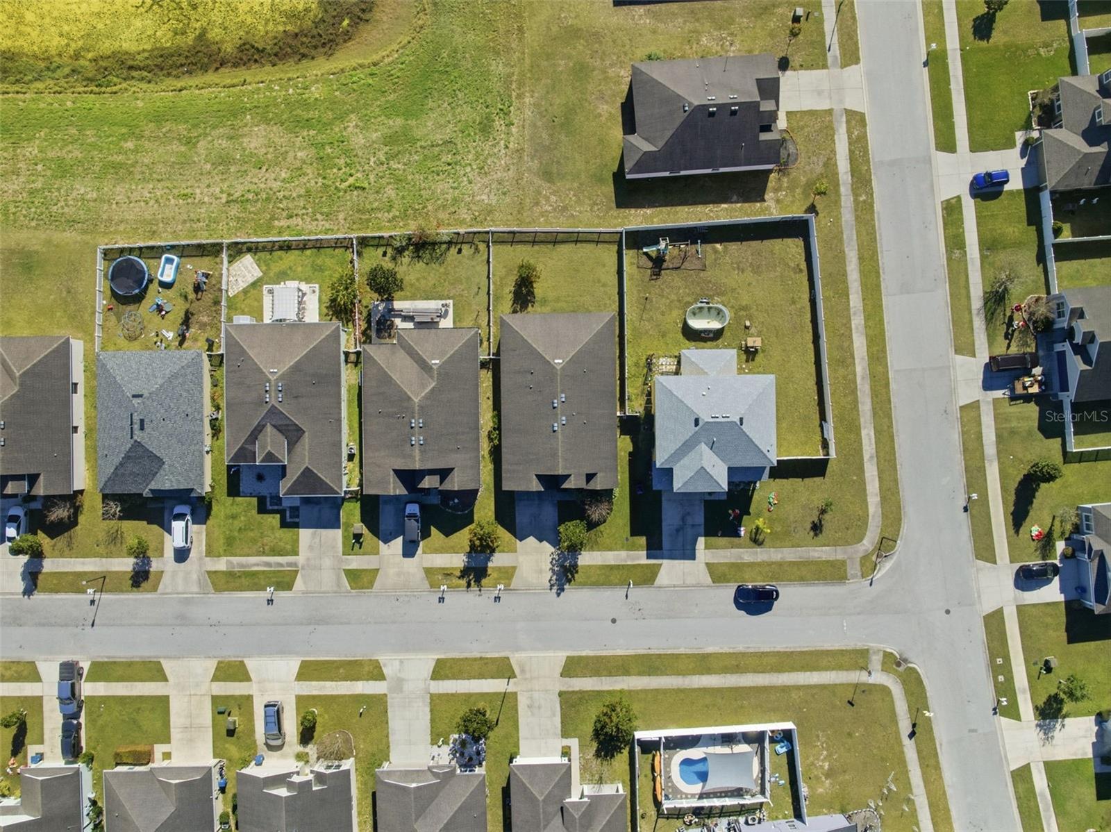 SHERMAN HILLS SEC 3 - Residential