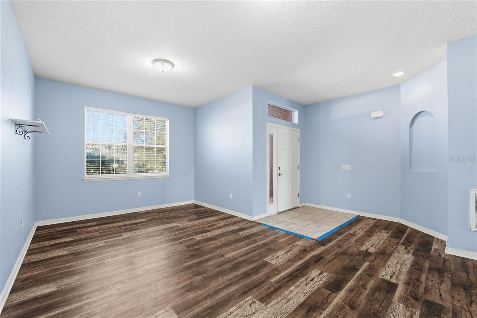 SHERMAN HILLS SEC 3 - Residential