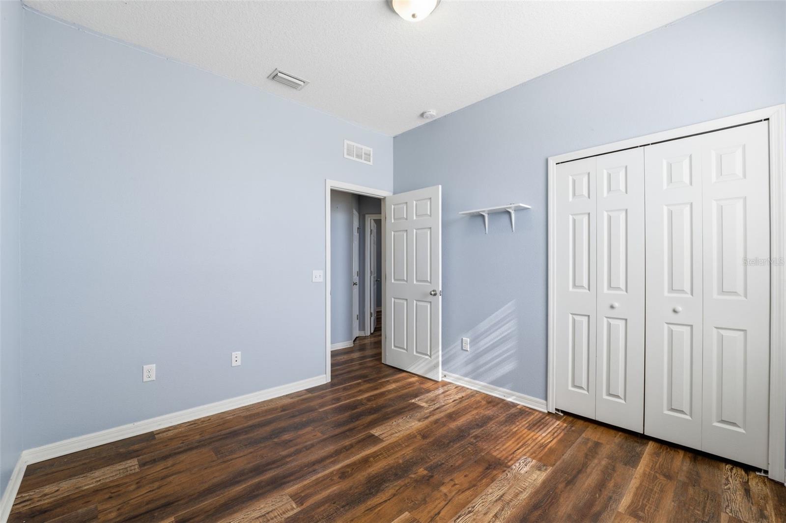 SHERMAN HILLS SEC 3 - Residential