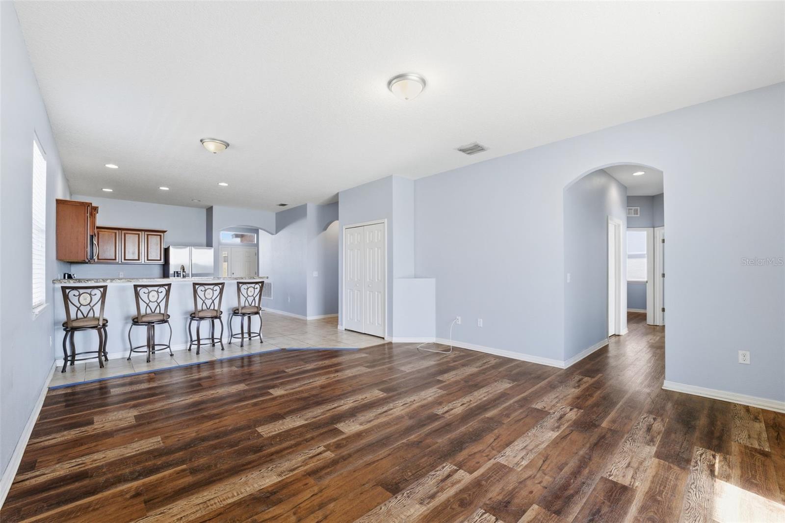 SHERMAN HILLS SEC 3 - Residential