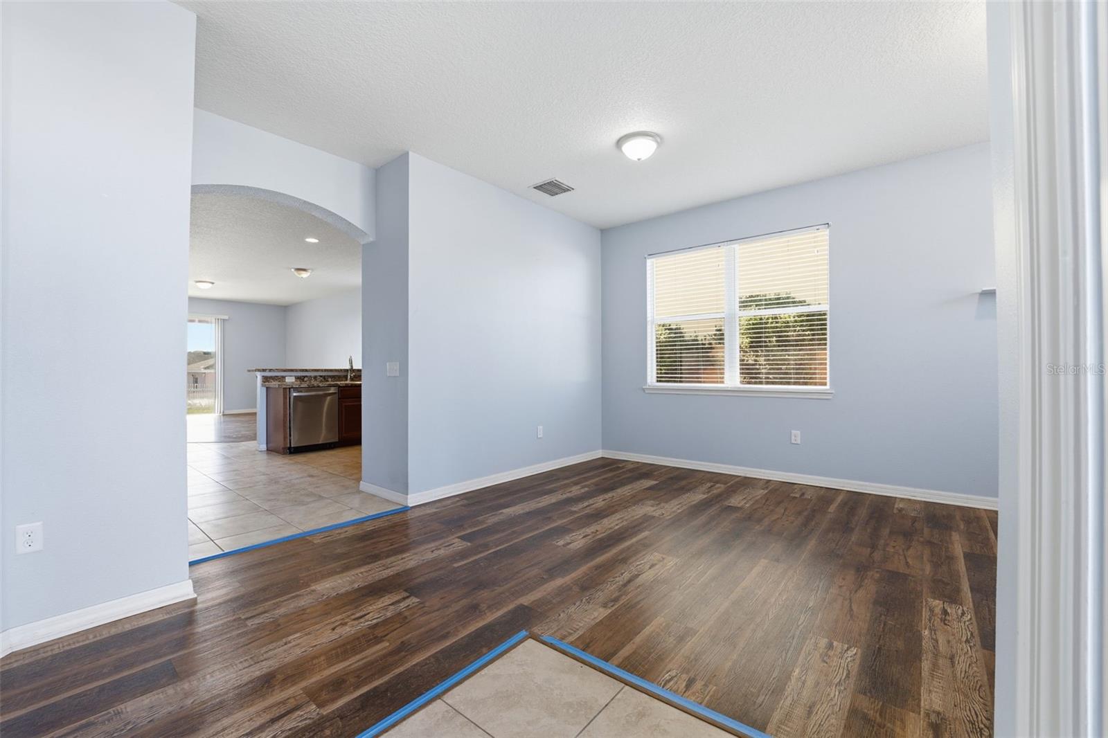 SHERMAN HILLS SEC 3 - Residential