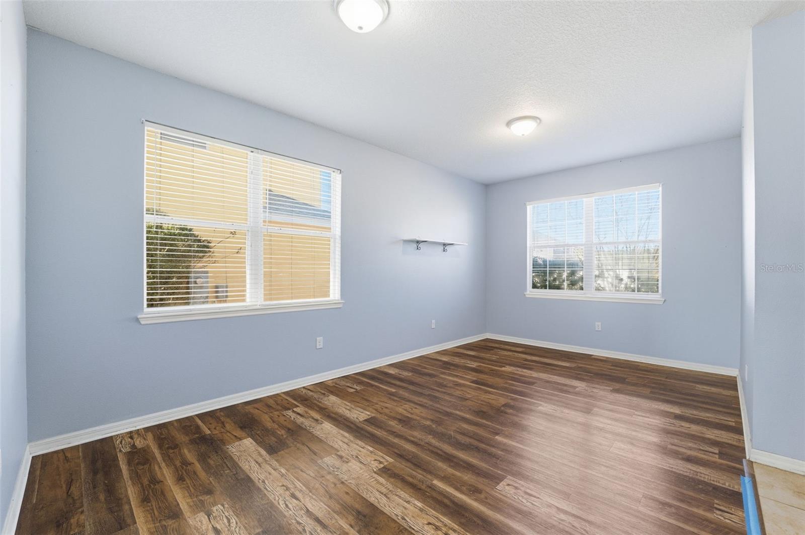 SHERMAN HILLS SEC 3 - Residential