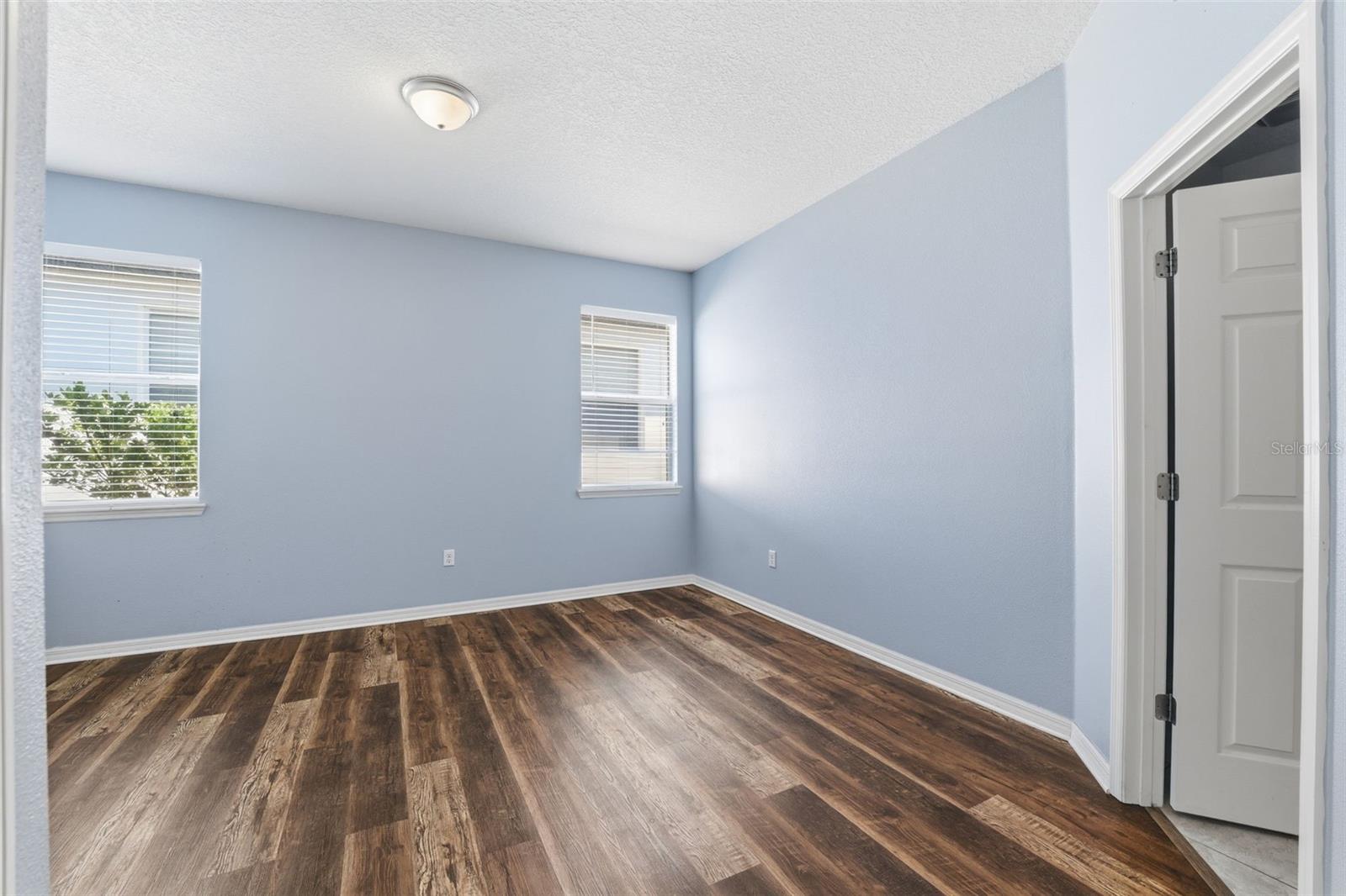 SHERMAN HILLS SEC 3 - Residential