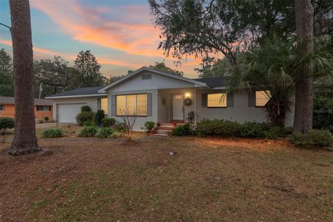 Photo of 3710 NW 22nd Place, Gainesville, FL 32605 (MLS # GC539036)