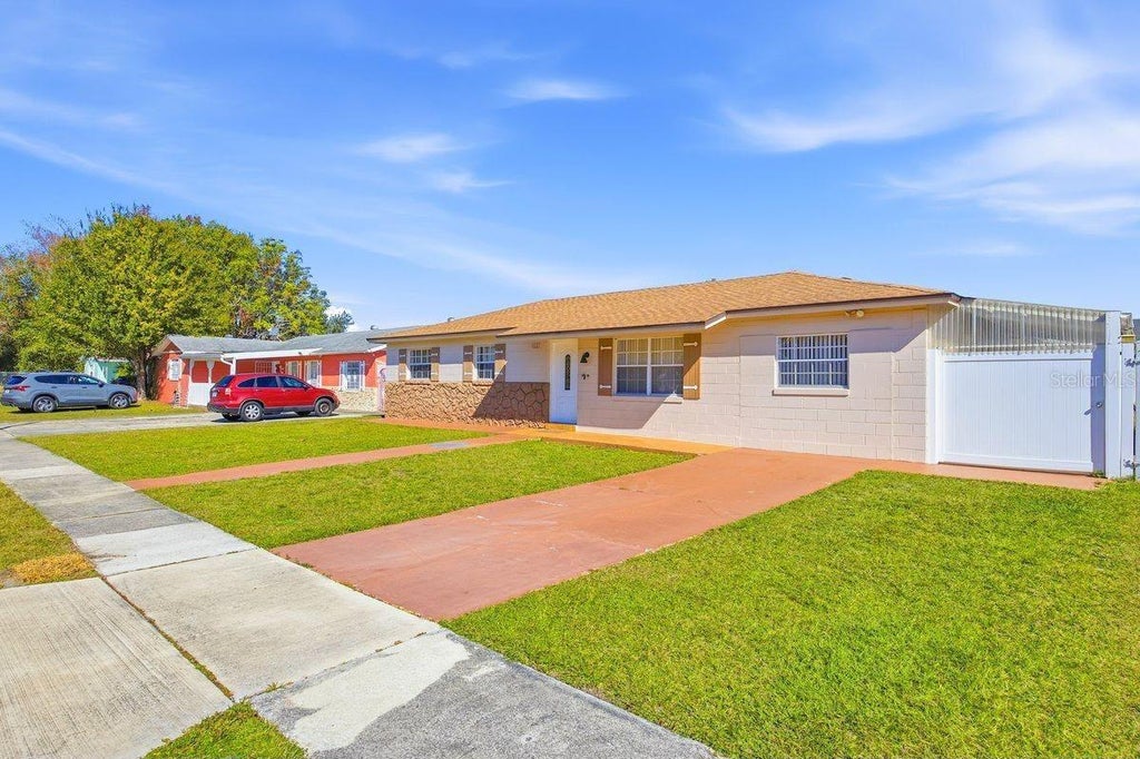 Photo of 5681 Tulip Avenue, Orlando, FL 32839 (MLS # S5154107)